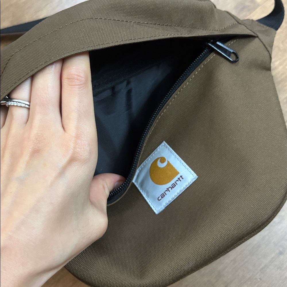 Brown carhatt belt bum bag - Picture 3 of 5
